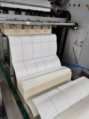 Kleefmiddel Thermische streepjescode Sticker Fanfold Kleefmiddel Label Sticker Op maat 100mm*150mm