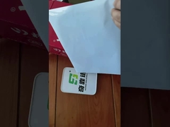 TG3035 de modelvoering van het het HUISDIEREN100g Witte Cellofaan van Adhesive Labelstock 25um Witte